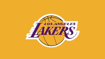 星海体育官网-德甲赛场安保风波，科隆球迷遭脱衣检查引发争议