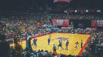 星海体育官网_邵佳一坦言，重塑中国足球信心为首要挑战，致力推动高质量比赛革新